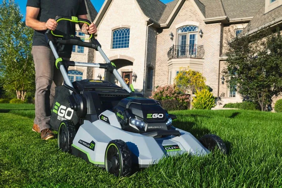 best self-propelled battery lawn mower